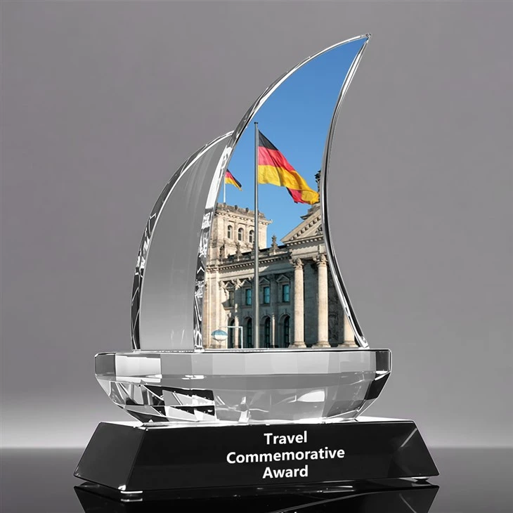 Custom Crystal Sailboat Trophy Award factory